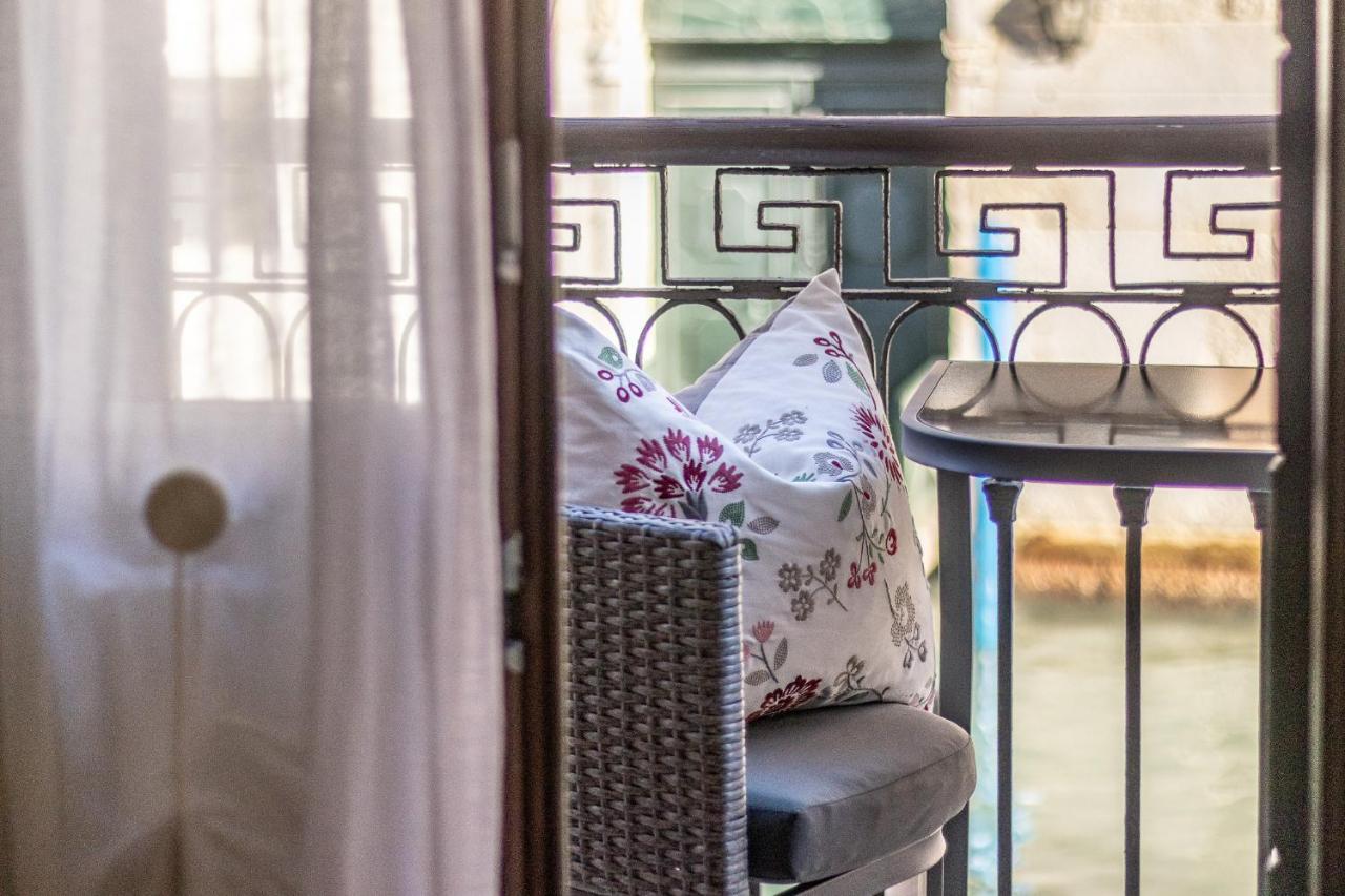 Italian Experience-Riva Degli Schiavoni Boutique Apartment Βενετία Εξωτερικό φωτογραφία