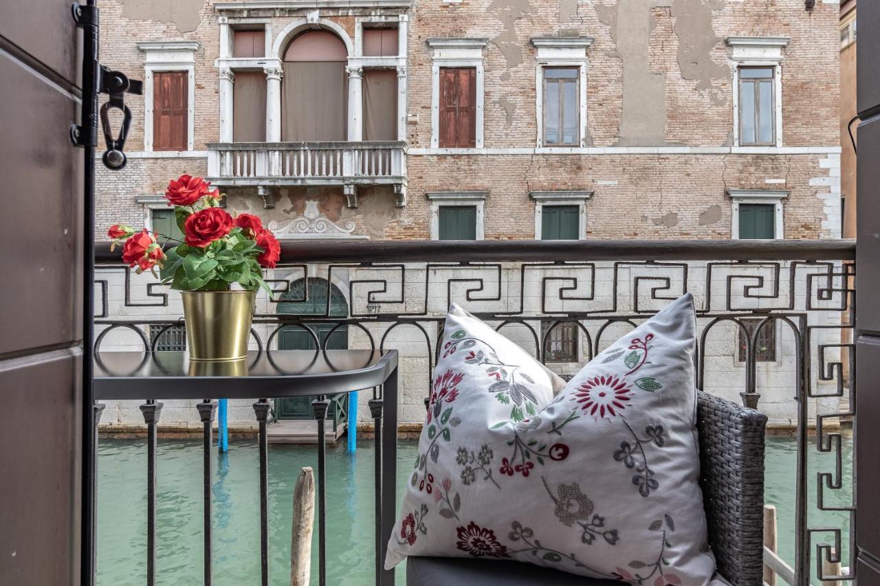 Italian Experience-Riva Degli Schiavoni Boutique Apartment Βενετία Εξωτερικό φωτογραφία