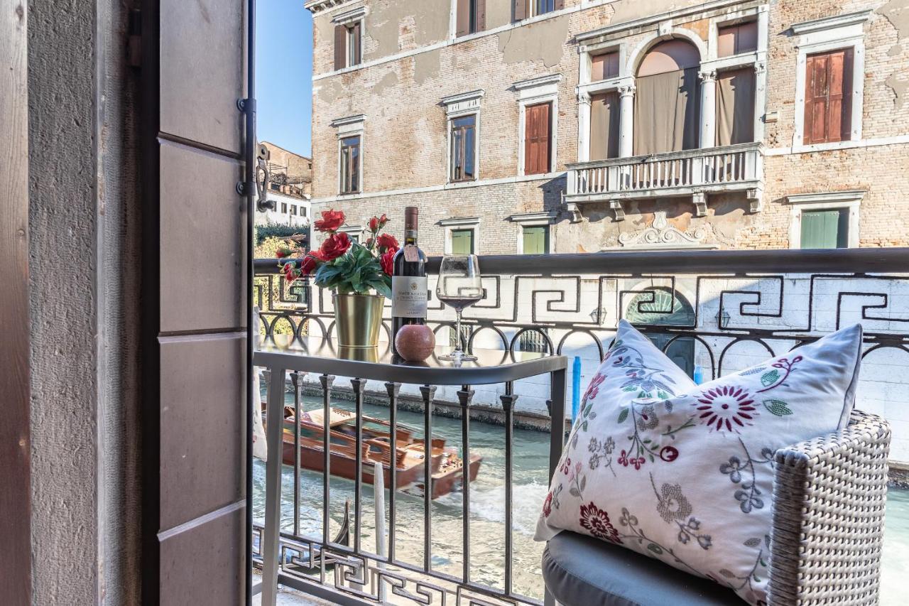 Italian Experience-Riva Degli Schiavoni Boutique Apartment Βενετία Εξωτερικό φωτογραφία